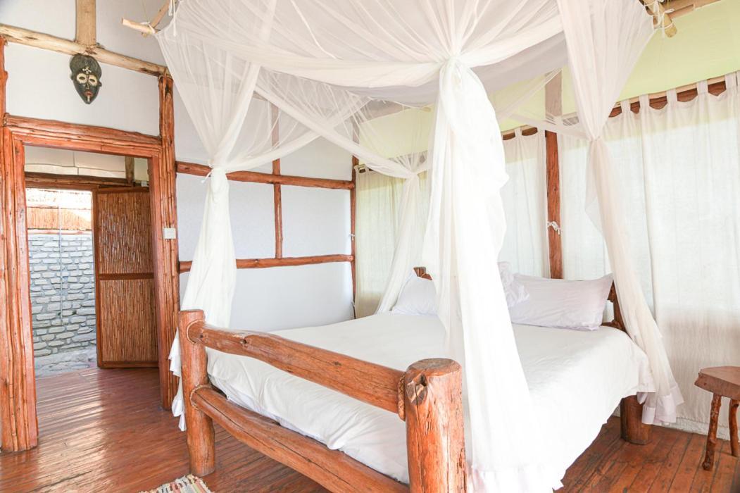 فندق Kazinga Wilderness Safari Camp كاسيزي المظهر الخارجي الصورة