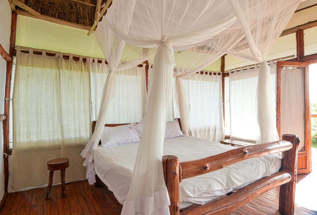 فندق Kazinga Wilderness Safari Camp كاسيزي المظهر الخارجي الصورة