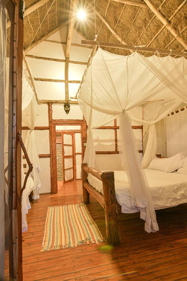 فندق Kazinga Wilderness Safari Camp كاسيزي المظهر الخارجي الصورة