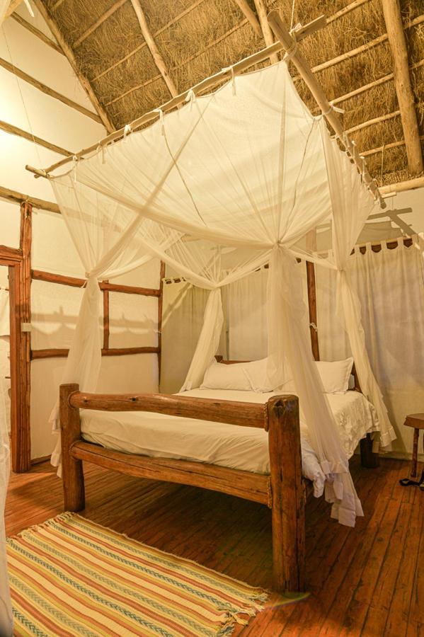 فندق Kazinga Wilderness Safari Camp كاسيزي المظهر الخارجي الصورة