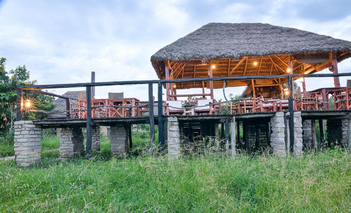 فندق Kazinga Wilderness Safari Camp كاسيزي المظهر الخارجي الصورة