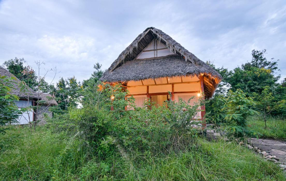 فندق Kazinga Wilderness Safari Camp كاسيزي المظهر الخارجي الصورة