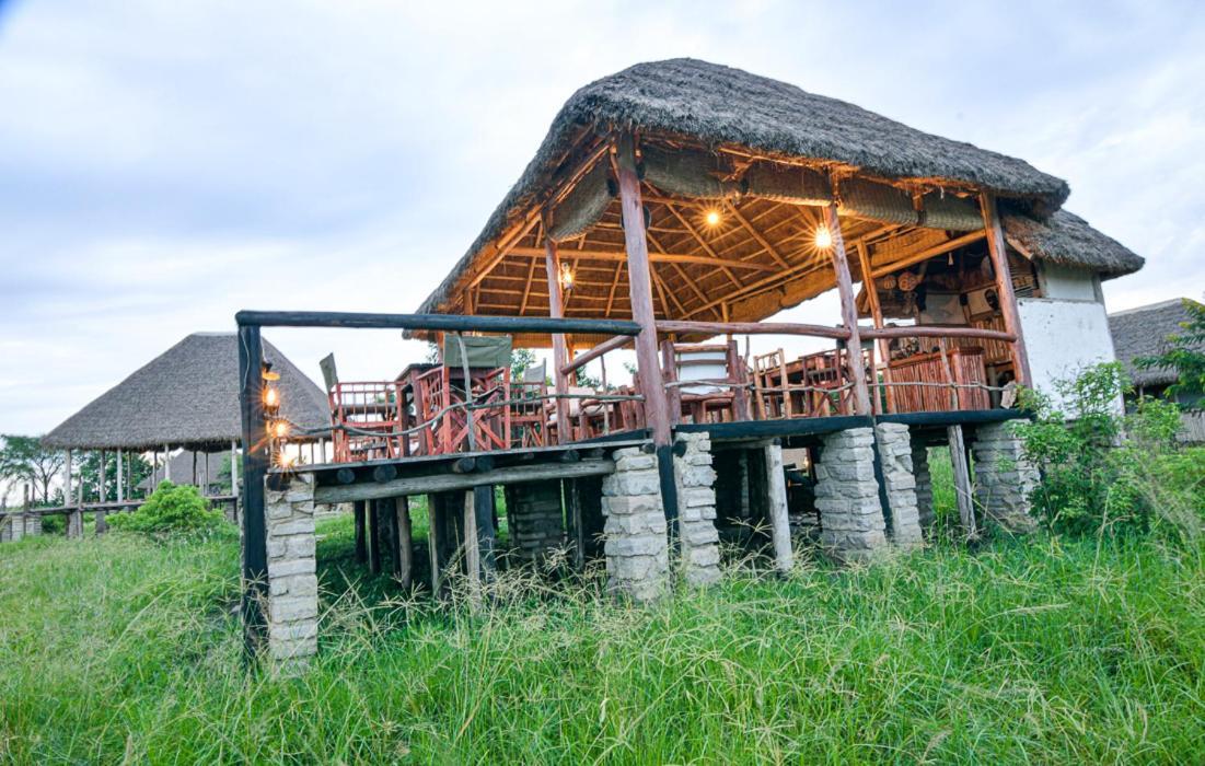 فندق Kazinga Wilderness Safari Camp كاسيزي المظهر الخارجي الصورة