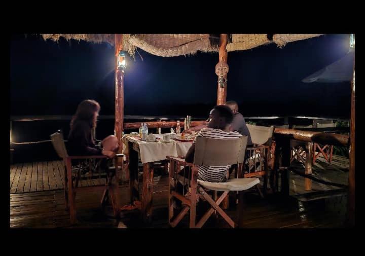 فندق Kazinga Wilderness Safari Camp كاسيزي المظهر الخارجي الصورة